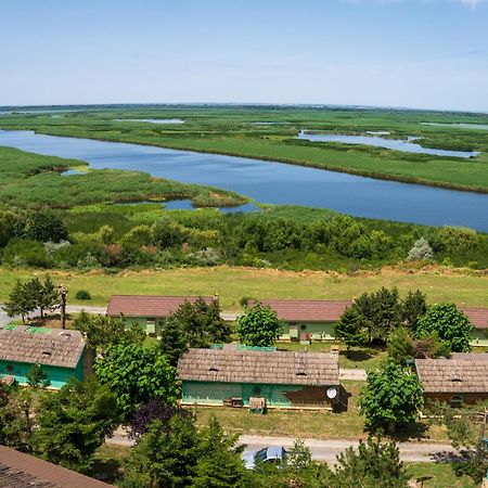 Delta Nature Resort Tulcea Exterior photo
